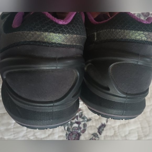 Ecco Biom Women's Sneakers Size US 9 EU 40 Black Purple Athletic Casual Shoes - Picture 8 of 12